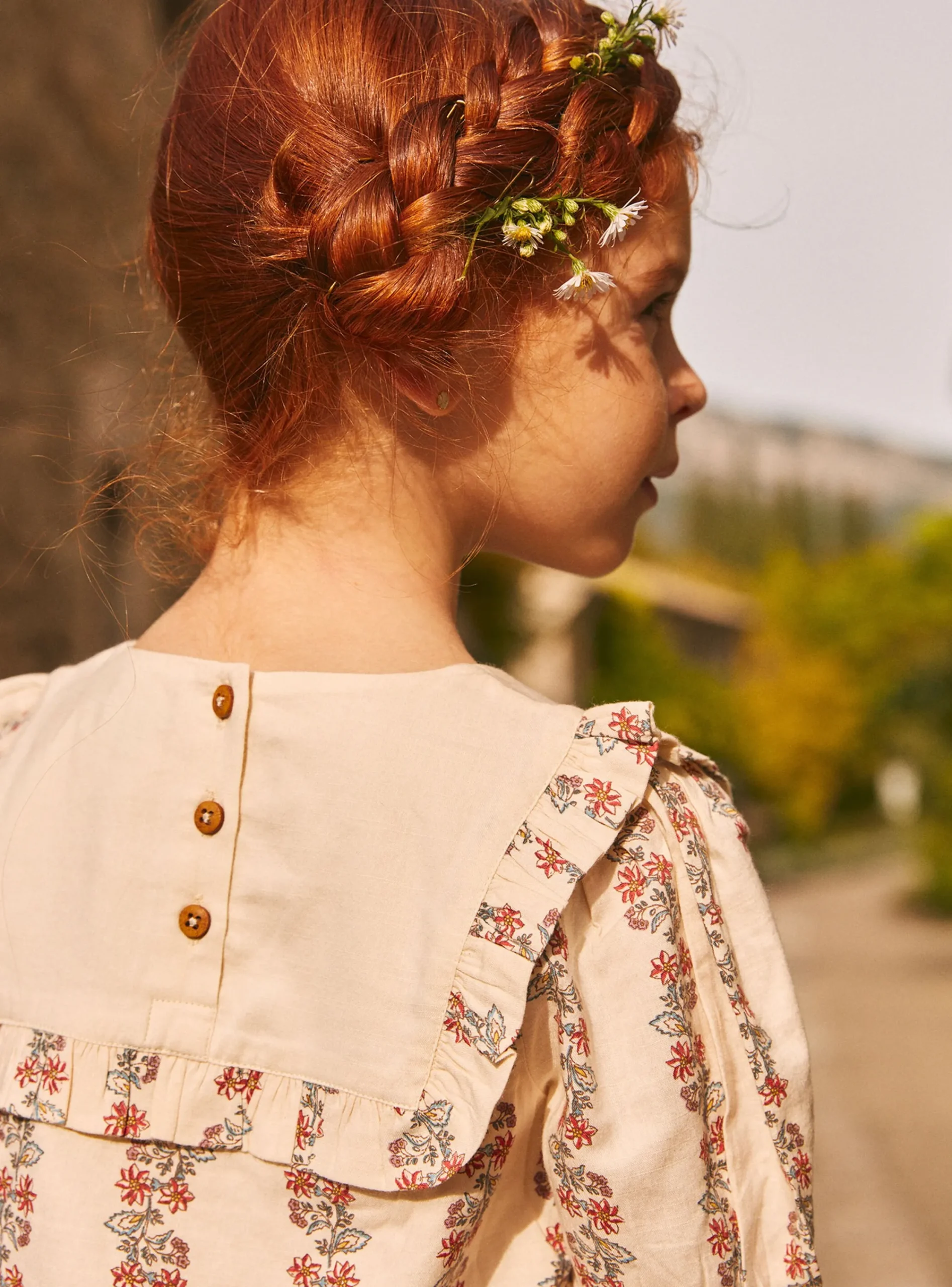 Shirt, T-shirt-Sergent Major Blouse with a flower-patterned ruffle