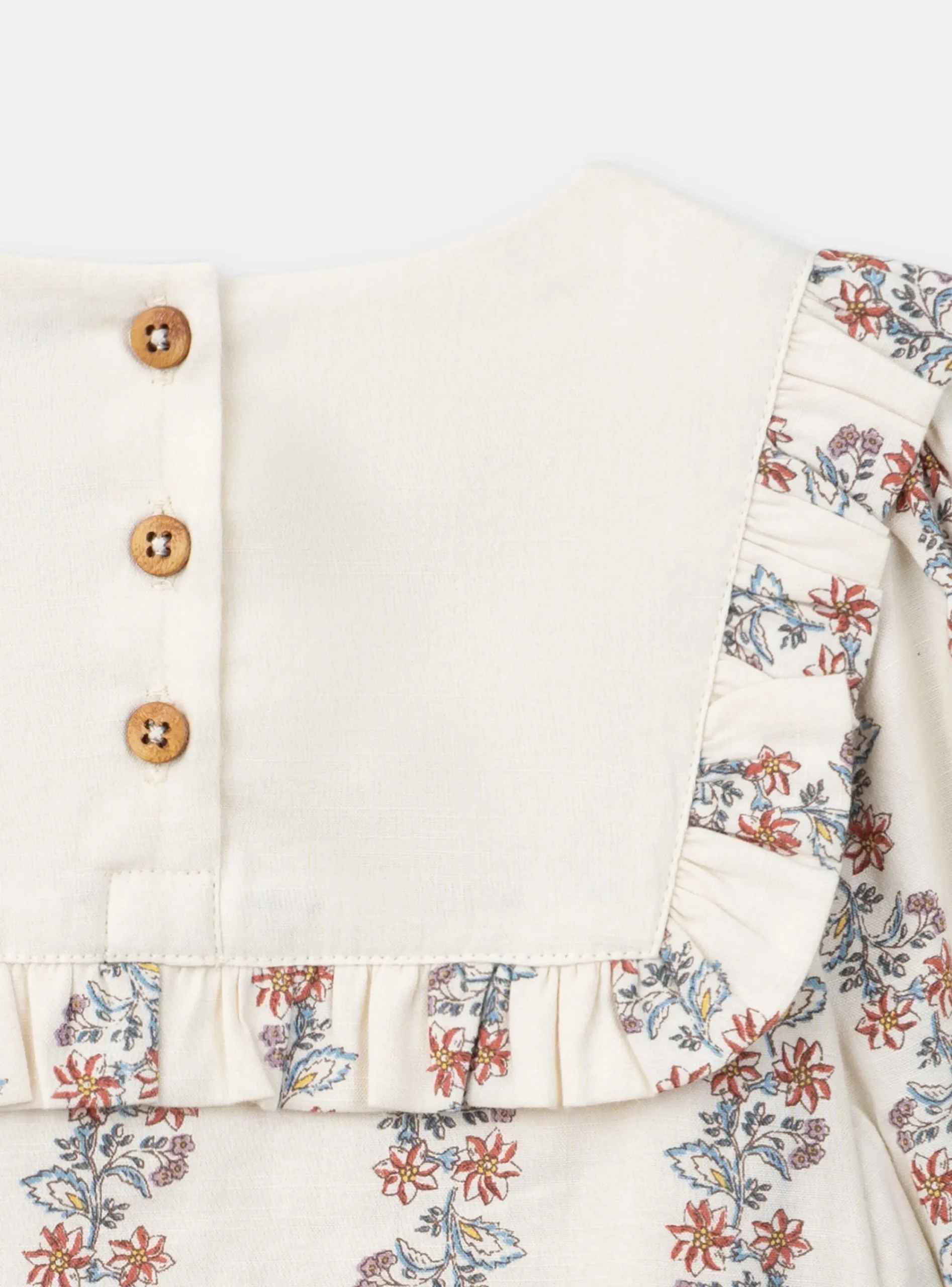 Shirt, T-shirt-Sergent Major Blouse with a flower-patterned ruffle
