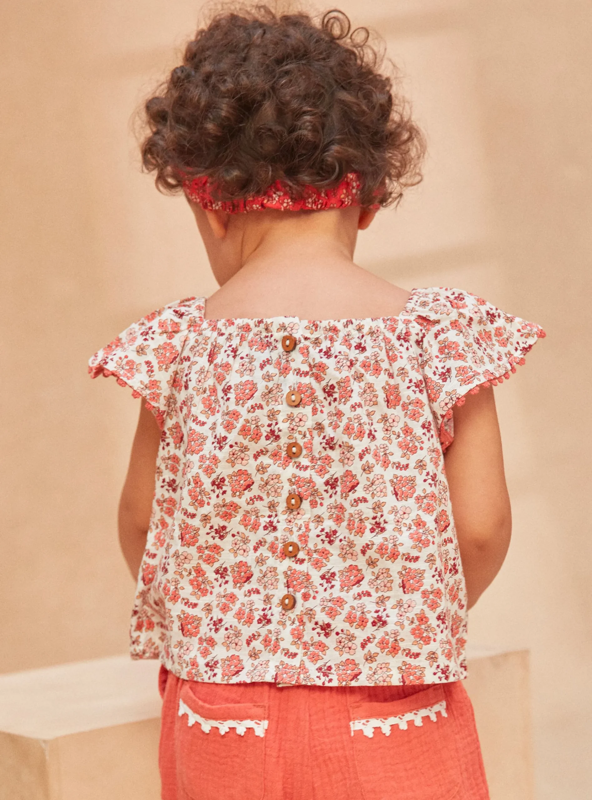 T-shirts & Shirts | T-shirts & Shirts-Sergent Major Ecru floral blouse